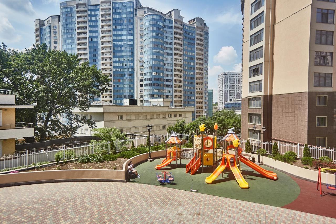 Ultramarinn Hotel 敖德萨 外观 照片